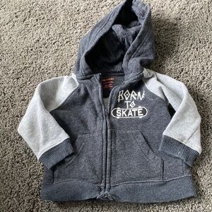 ♦️5 for $15♦️ 9-12m born to skate boys zip up hoodie